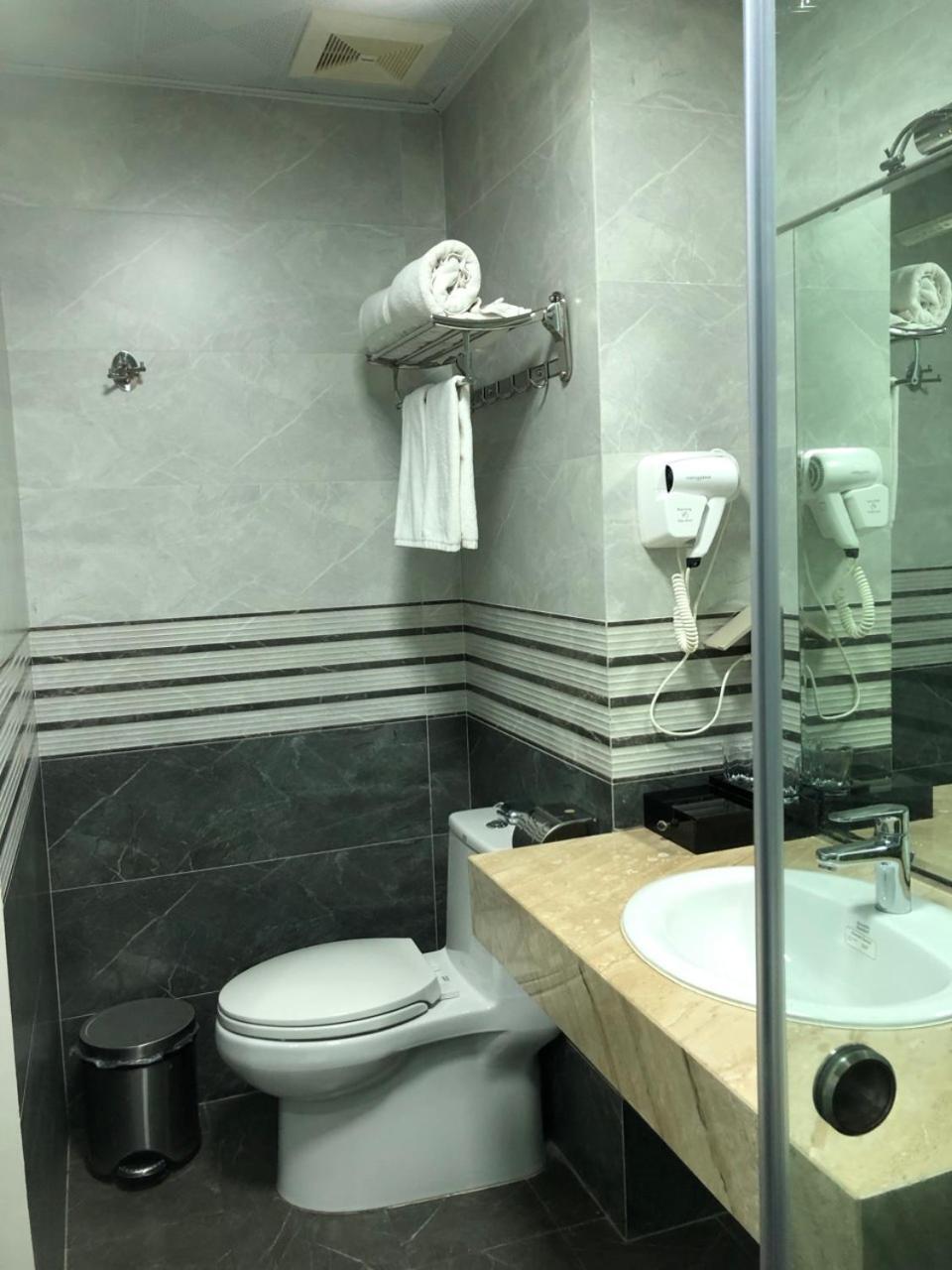 האי פונג Holiday Hotel 2 מראה חיצוני תמונה